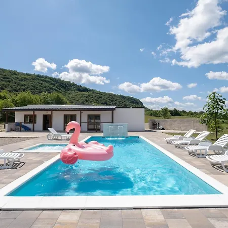 Luxury Ranch Villa Ripac