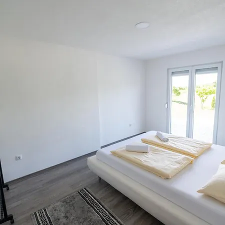 Luxury Ranch Villa Ripac