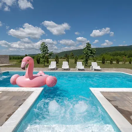 Luxury Ranch Villa Ripac